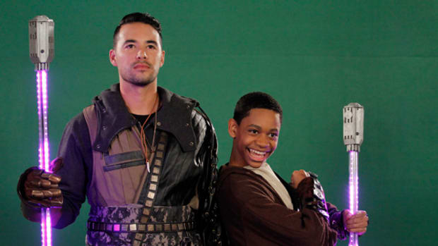 Exclusive Clip: Dodgers Outfielder Andre Ethier Stops by Disney XD's Lab Rats